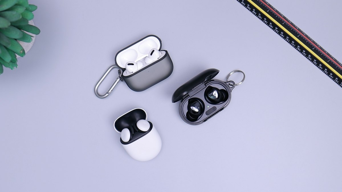 How to Clean Wireless Earbuds Without Damaging Them